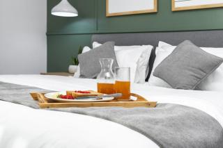 Cosy 1 Bedroom Studio with King Bed Kitchenet in Central Kathmandu with Terrace - 4