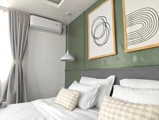 Cosy 1 Bedroom Studio with King Bed Kitchenet in Central Kathmandu with Terrace - 8