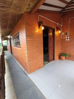 Breeze and Blossom Cottage Maguwo - 2