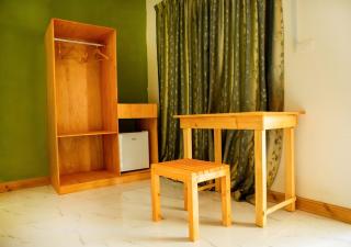 Exclusive Seaside 3-Bedroom Home - 4