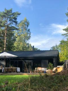 Elegant New Cottage On Quiet Woodland Site - 4