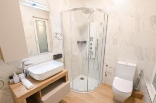 Quaint, Central Ground floor 2 Bed 2 Bath apartments at Little Oaks - 2