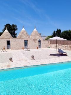 Trulli Fortunato private, heated swimming pool - 3
