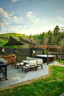 Trio Luxe Mountainside Oasis - 5