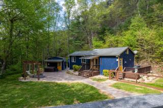 Trio Luxe Mountainside Oasis - 9