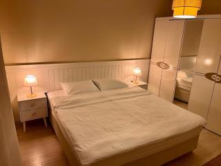 Next to Cevahir Shopping Mall Perfect location comfortable luxury apartment - 1