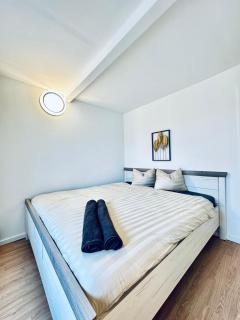 Amazing 2BR Apt, 16-Mins to Blumengärten - 2