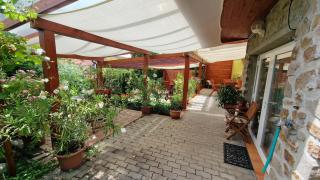 Virág Apartmanház - 7