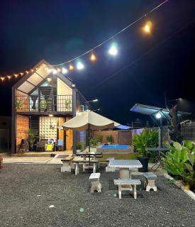 Kurie Redbrick House - 8