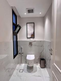 Al Yasmeen 3-BD الياسمين ريزدينس شقة 3 غرف مطلّة وبسطح خاص - حي الياسمين - 1