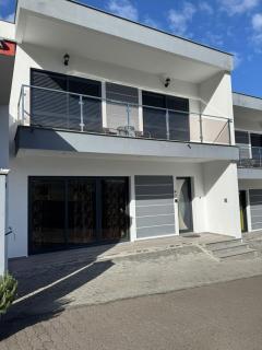 E - Beautiful 2 bedroom Terraced Home - 0