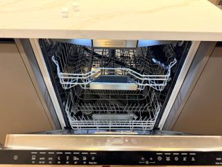 Brand New Galaxy Homes - Luxury Racecourse Stay - 1