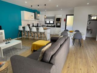 E - Beautiful 2 bedroom Terraced Home - 1