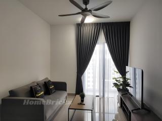 M Luna Residence by Homebrickz - 2