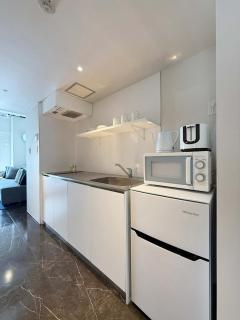 b hotel Komachi 1 BR Apt Free Breakfast Included - 4