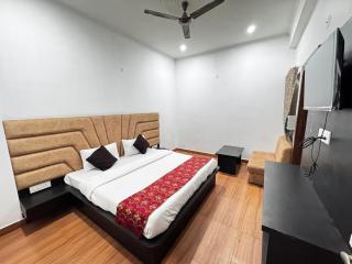 The Chintpurni Hotel - 1