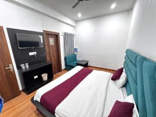 The Chintpurni Hotel - 1