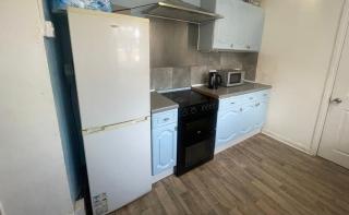 Bargain room minuites from train station - Pontypridd - 5
