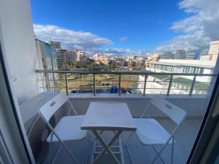 Cozy Apartment with Lake View - 6