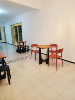 Neomi Neomi Guesthouse Malang - 8