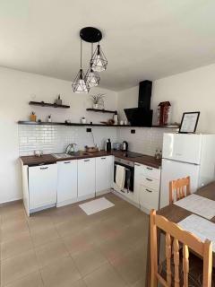 White House Apartments - Boho - 5