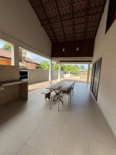 Casa agradável com churrasqueira e área externa - 3