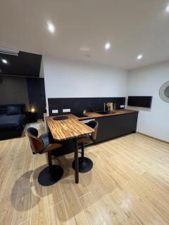 Parenthèse Enchantée pour Deux Spa privé sauna & vidéoprojecteur - 3