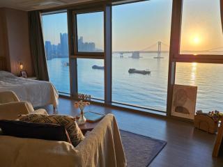 Beachfront view # Sunrise # Photo restaurant # Beam project # - 8