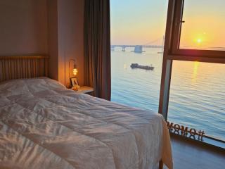 Beachfront view # Sunrise # Photo restaurant # Beam project # - 1