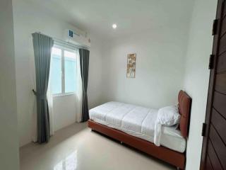 Bests Villa - Rawai Beach Phuket - 1