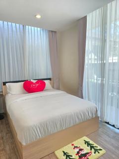 Relax greenery near town 15 min - 2