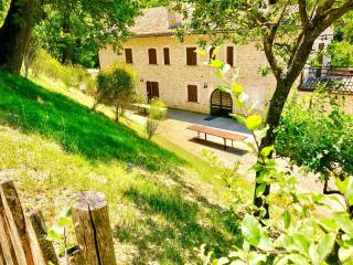 Villa Sole Vini in the Heavenly Heart of Umbria on Top of the World sleeps 50 - 9