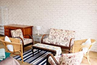 Pecan and Lime Inn The Main Den - 5