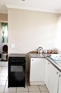 Pecan and Lime Inn The Main Den - 2