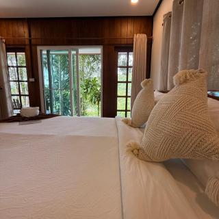 Mangrove bungalow & restaurant - 4