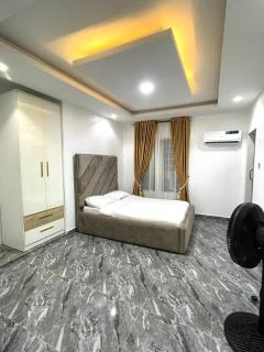 Lovely 3BR in Allen Ikeja 10mins from the airport - 4