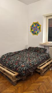 Central Artist Room - Victory Avenue - 1