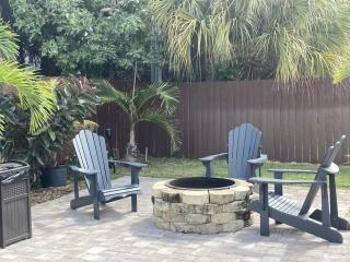Pet Friendly Space Coast Oasis - Walk to beach! - 9