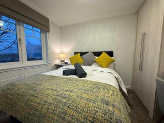 Luxury townhouse in Stirling - 1