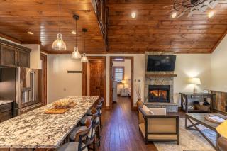 Blue Creek Cabin at Eagles Nest - 1