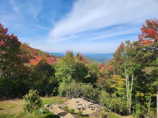 Kikis Hideaway at Eagles Nest - 8