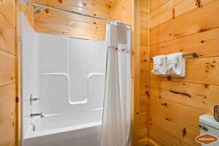 Twin Summit Resort by Ghosal Luxury Lodging - 1