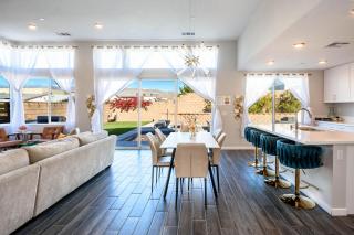 #Marbella Lane - Desert Dream Pool Spa & Games - 8