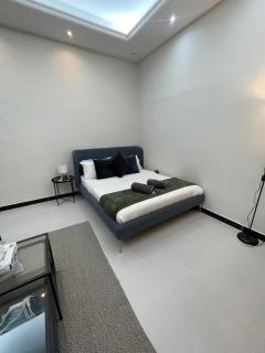 Modern Furnished Studio in Al Rawdah - 2