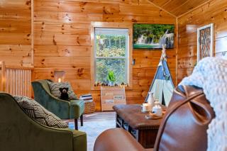 The Lookout Pair by Ghosal Luxury Lodging - 4