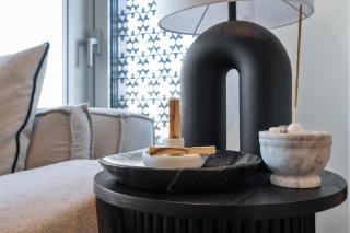 1BR High-Floor Apartment with Pool & Gym - 6