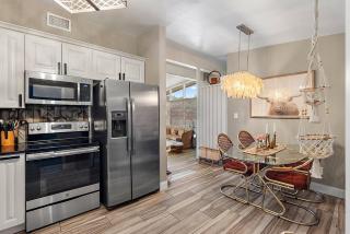 Bohemian Oasis with Sauna and Cold Plunge, 3BR Retreat - 7