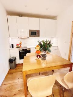 Phuong'Nest Modern Apartment near Old Town - 4