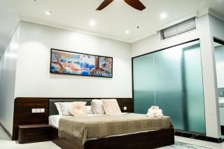 Diamond Light Hotel - 1