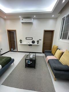 Modern Furnished Studio in Al Rawdah - 3